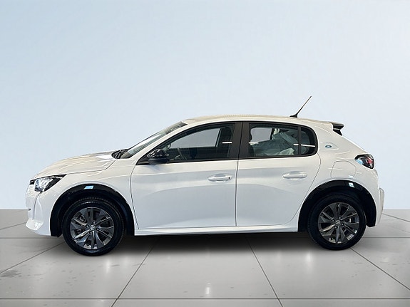 Peugeot e-208 4 of 18