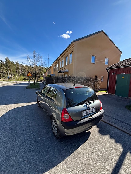 Renault Clio 2 of 4
