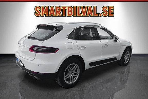 Porsche Macan S 4 of 25