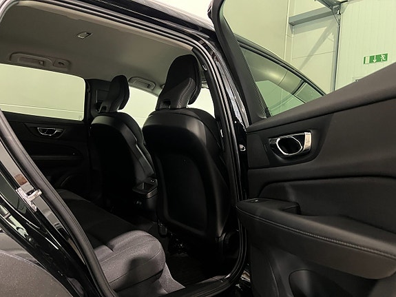 Volvo V60 Cross Country 9 of 27
