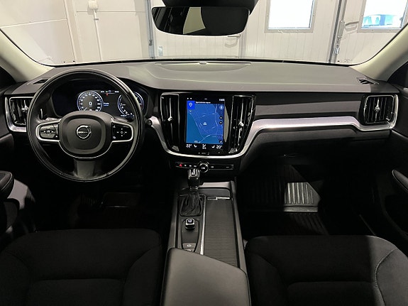 Volvo V60 Cross Country 15 of 27