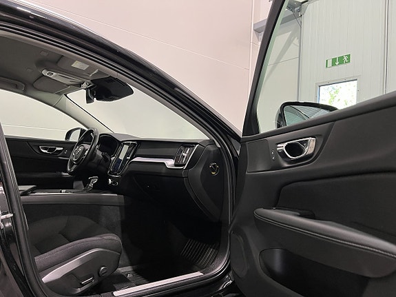 Volvo V60 Cross Country 23 of 27