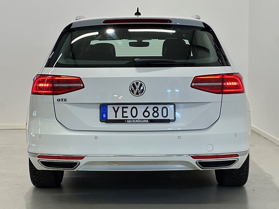 Volkswagen Passat 5 of 5