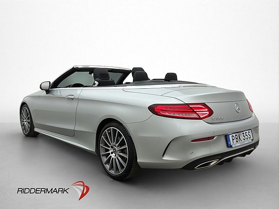 Mercedes-Benz C300 4 of 5