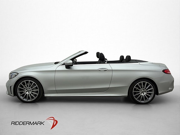 Mercedes-Benz C300 2 of 5