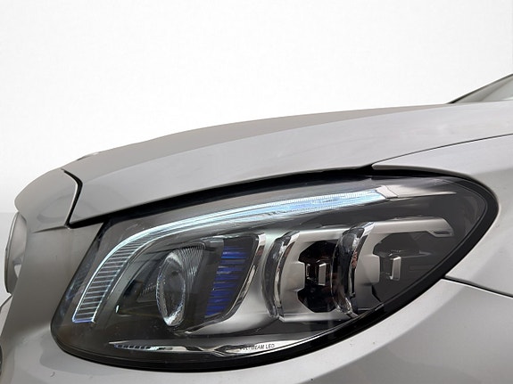 Mercedes-Benz C300 14 of 30