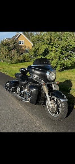 Yamaha XVZ 1300 Royal star venture 5 of 7