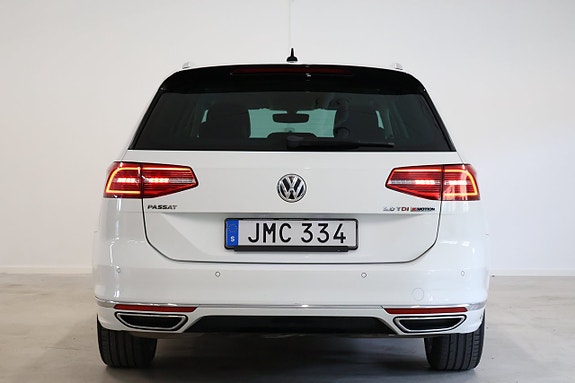 Volkswagen Passat 6 of 30