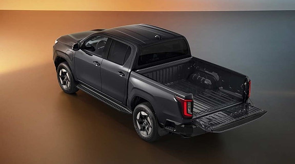 Toyota HiLux 5 of 8