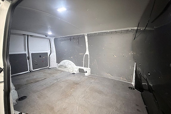 Volkswagen Transporter 28 of 29