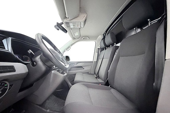 Volkswagen Transporter 12 of 29