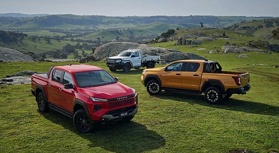 Toyota HiLux 2 of 7