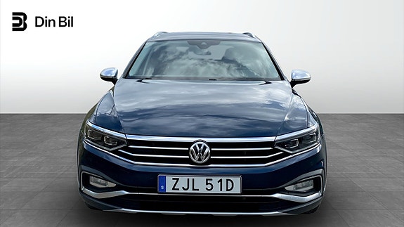Volkswagen Passat Alltrack 4 of 5