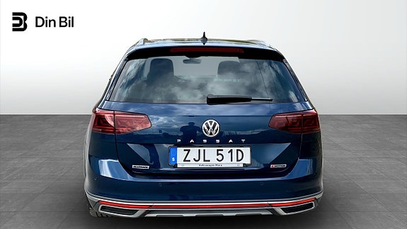 Volkswagen Passat Alltrack 5 of 5