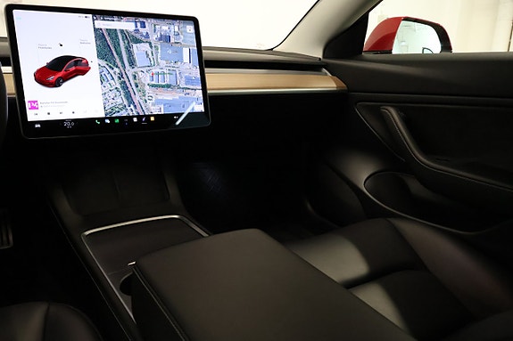 Tesla Model 3 16 of 24