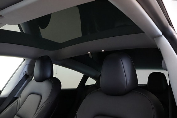 Tesla Model 3 13 of 24