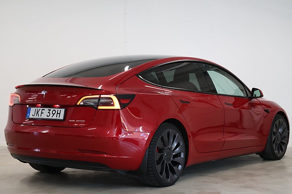 Tesla Model 3 5 of 5