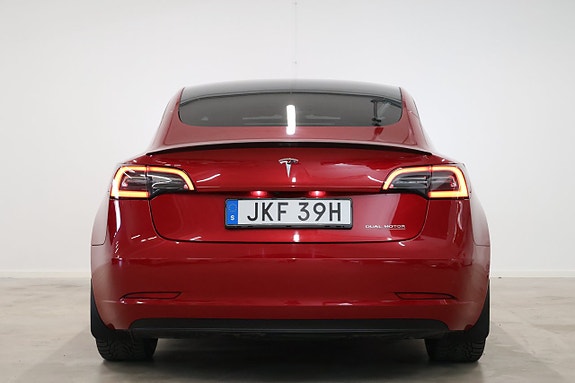 Tesla Model 3 6 of 24