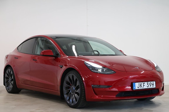Tesla Model 3 3 of 5