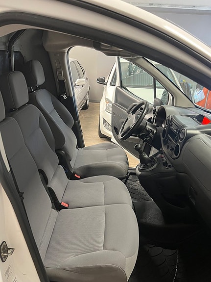 Peugeot Partner 18 of 20