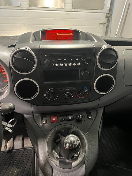 Peugeot Partner 17 of 20