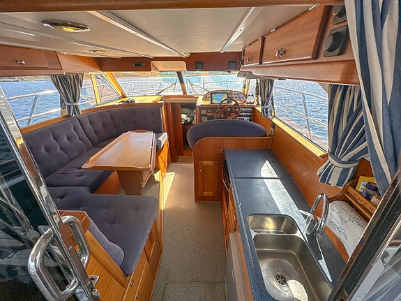 Nord West 390 | Volvo Penta D6 | 2004 8 of 12