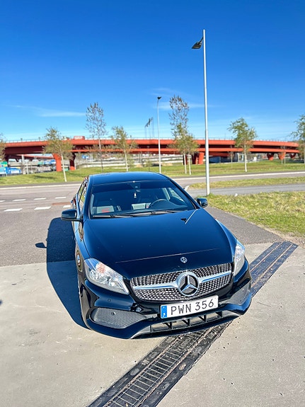 Mercedes-Benz A180 3 of 5