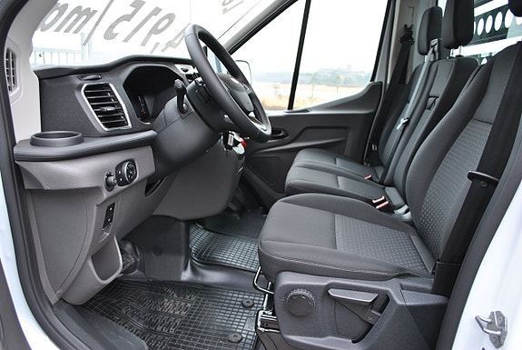 Ford Transit 14 of 21