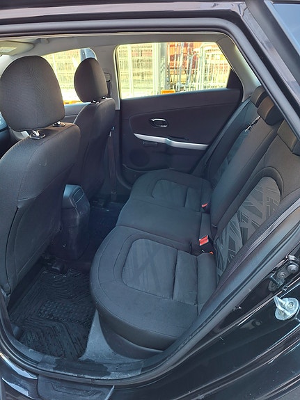 Kia Ceed 5 of 5