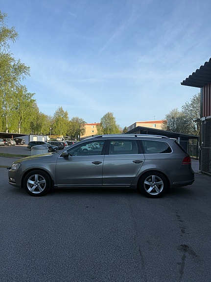 Volkswagen Passat 3 of 5
