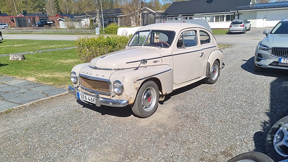 Volvo PV 3 of 5
