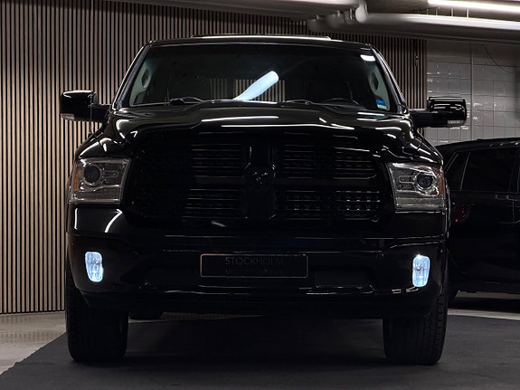 Dodge RAM 1500 2 of 30