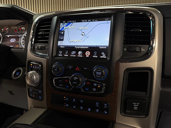 Dodge RAM 1500 25 of 30