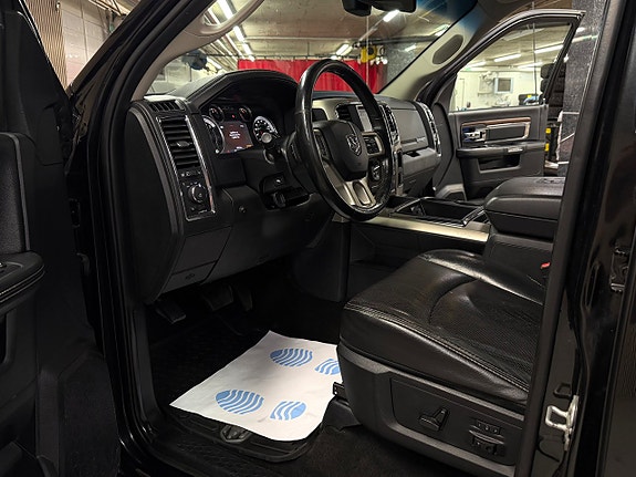 Dodge RAM 1500 18 of 30