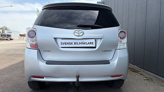Toyota Verso 3 of 5