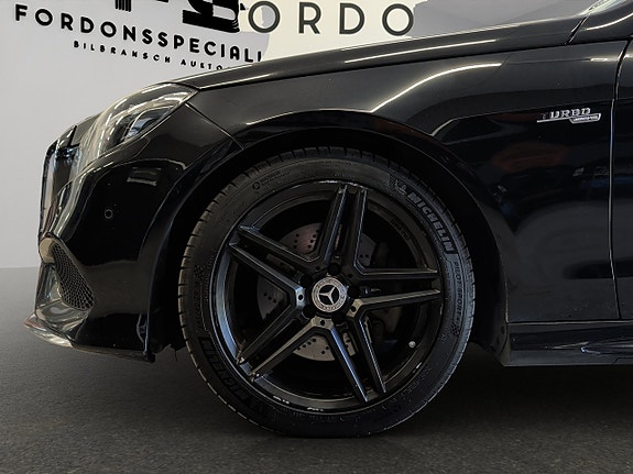 Mercedes-Benz E250 25 of 30