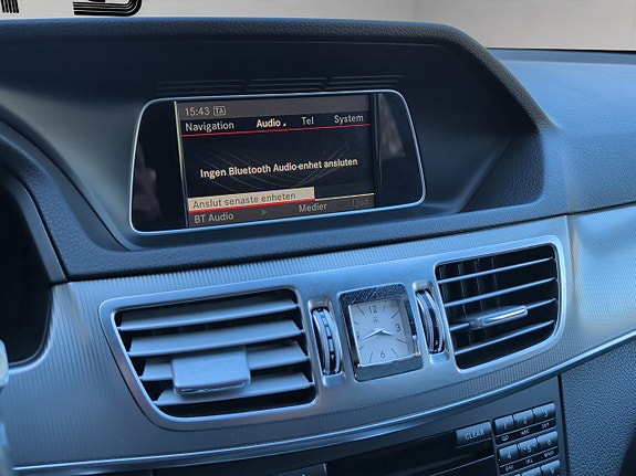 Mercedes-Benz E250 21 of 30