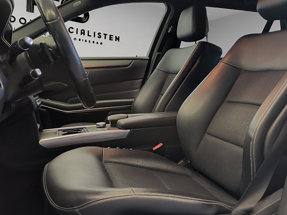 Mercedes-Benz E250 15 of 30