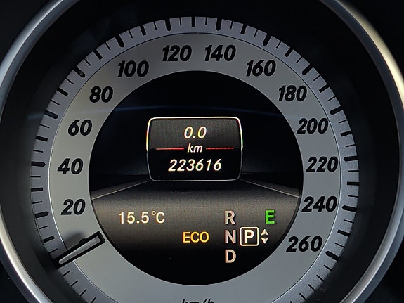 Mercedes-Benz E250 20 of 30