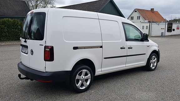 Volkswagen Caddy Maxi 2 of 5