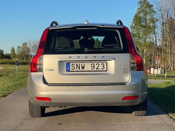 Volvo V50 5 of 13