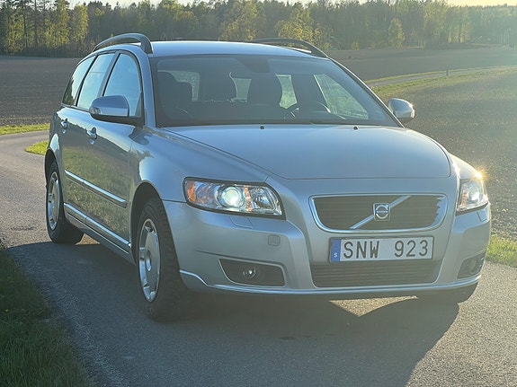 Volvo V50 8 of 13