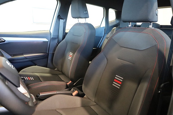 Seat Arona 12 of 27