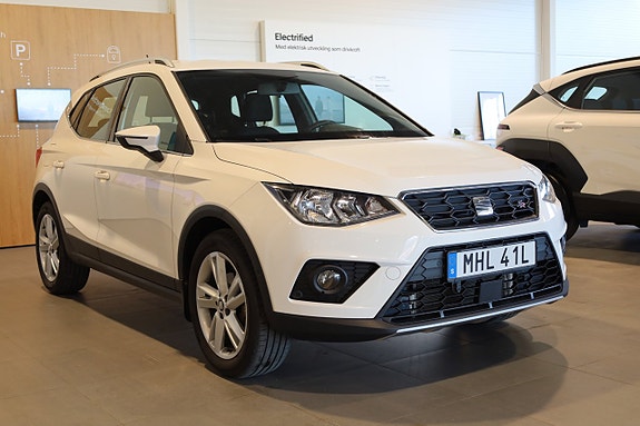 Seat Arona 4 of 27