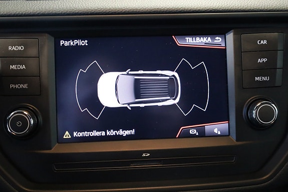 Seat Arona 19 of 27