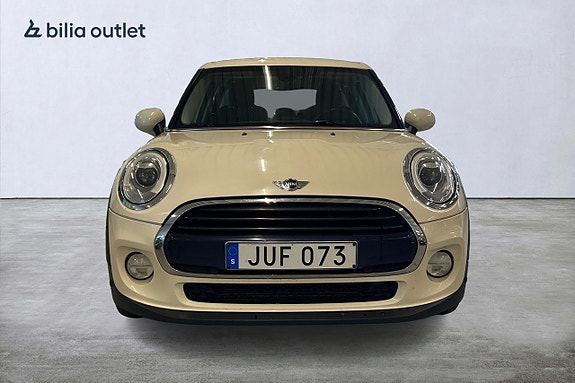 MINI Cooper 3 of 5