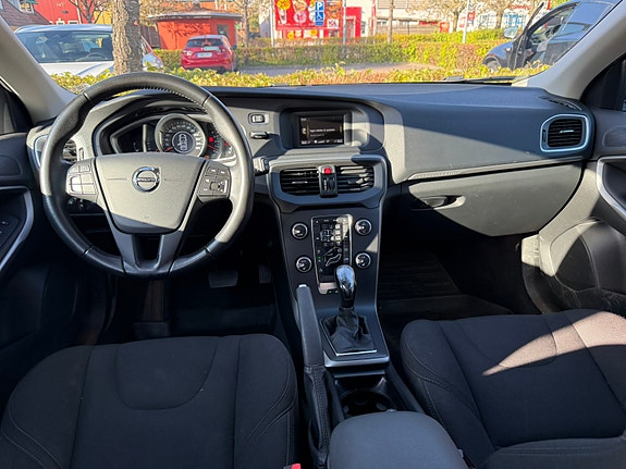 Volvo V40 Cross Country 5 of 6