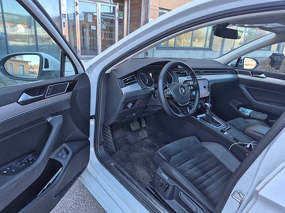 Volkswagen Passat 4 of 5
