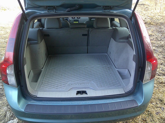 Volvo V50 7 of 9