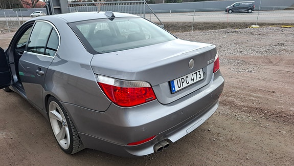 BMW 530i 5 of 5